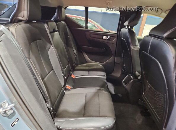 YV4162UK0L2278235 2020 VOLVO XC40 Blue Widok komory silnika