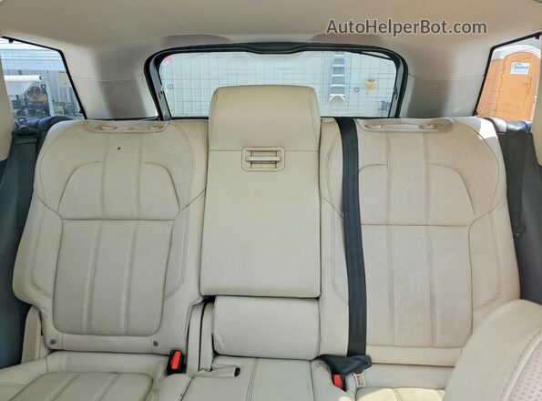 SALWR2FV5HA177169 2017 LAND ROVER RANGE Black Widok wnętrza z tyłu