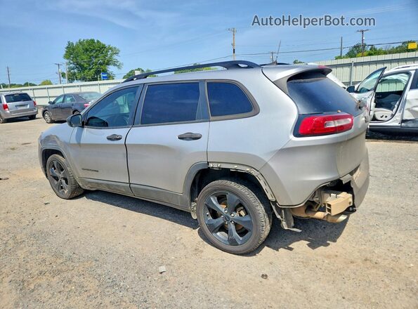 1C4PJLAB4HW558942 2017 JEEP CHEROKEE Silver Rear right