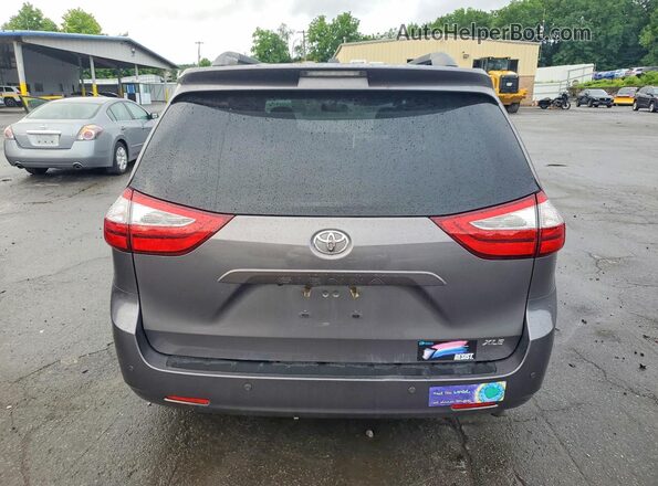 5TDYZ3DC3HS890503 2017 TOYOTA SIENNA Gray წინა სალონის ხედი
