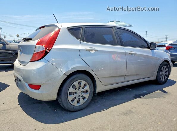KMHCT5AE2HU312025 2017 HYUNDAI ACCENT Silver Delantero derecho