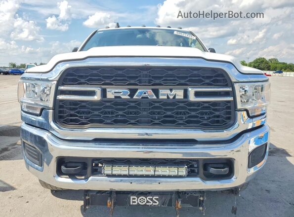3C6UR5HJ9LG150990 2020 RAM 2500 Белый Вид сзади