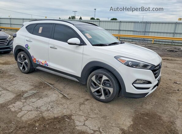 KM8J33A2XJU802493 2018 HYUNDAI TUCSON Белый Вид спереди