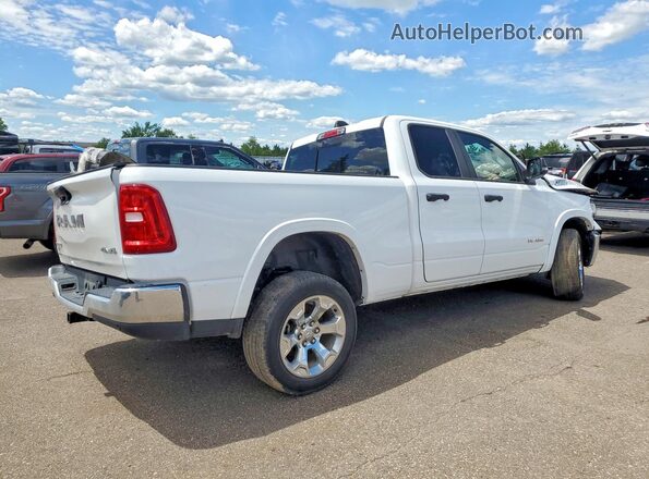 1C6RRFBG8SN654218 2025 RAM 1500 White Front right
