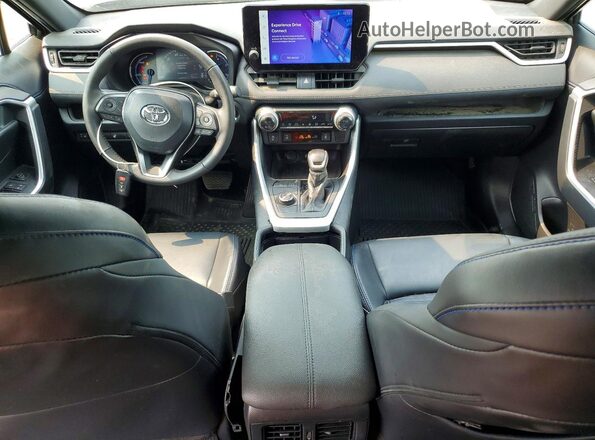 2T3E6RFV5RW053054 2024 TOYOTA RAV4 Silver Instrument cluster view