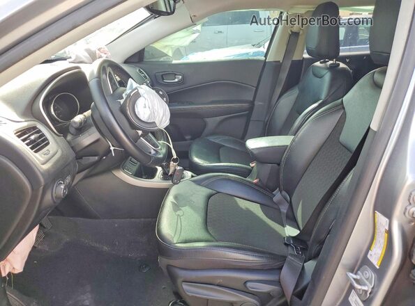 3C4NJCBB7LT258008 2020 JEEP COMPASS Silver Вид панелі приладів