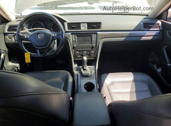 1VWBT7A36GC014458 2016 VOLKSWAGEN PASSAT Gold Widok zestawu wskaźników