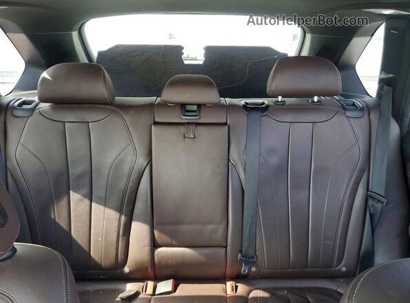 5UXKR2C3XH0X05351 2017 BMW X5 White Rear interior view