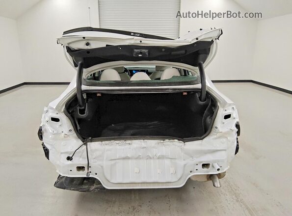 KMHL24JJ2TA142883 2026 HYUNDAI SONATA White Widok wnętrza z przodu