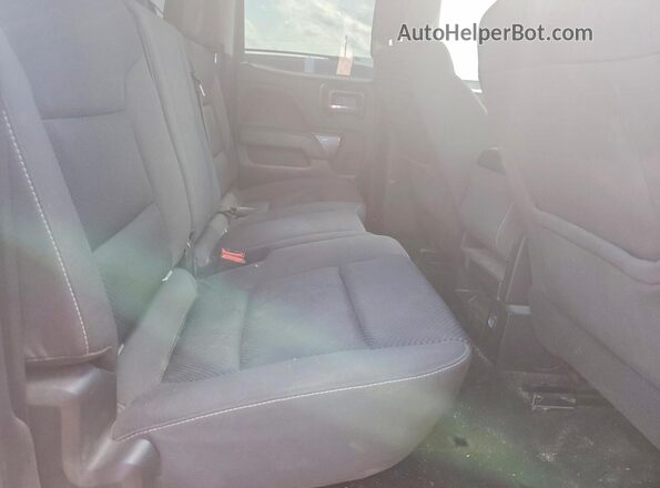 1GCVKREC5JZ151047 2018 CHEVROLET SILVERADO Silver Вид задньої частини салону