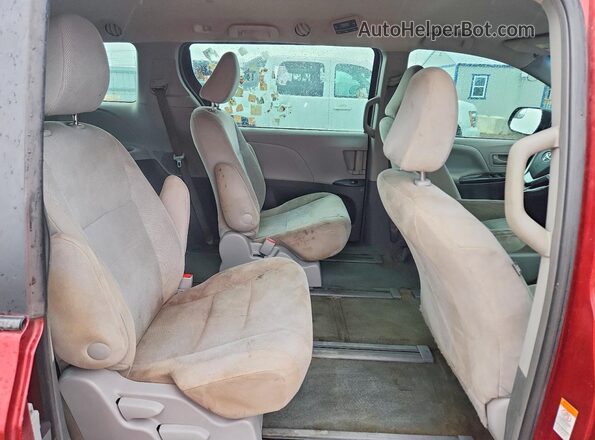 5TDZZ3DC0HS867121 2017 TOYOTA SIENNA Red Vista del compartimento del motor