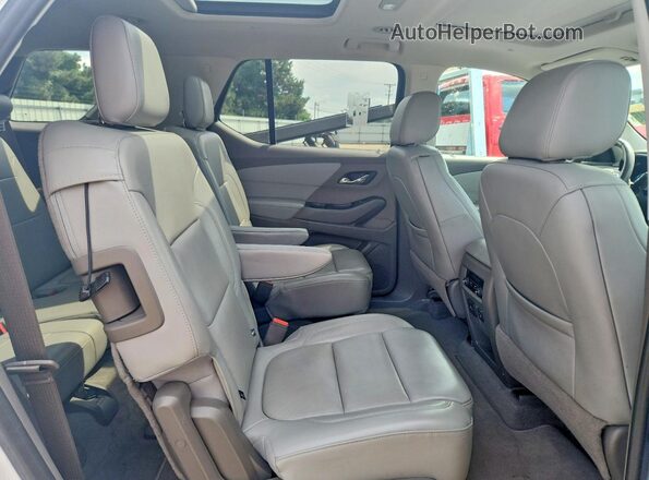 1GNEVHKW5JJ274725 2018 CHEVROLET TRAVERSE White ძრავის განყოფილების ხედი