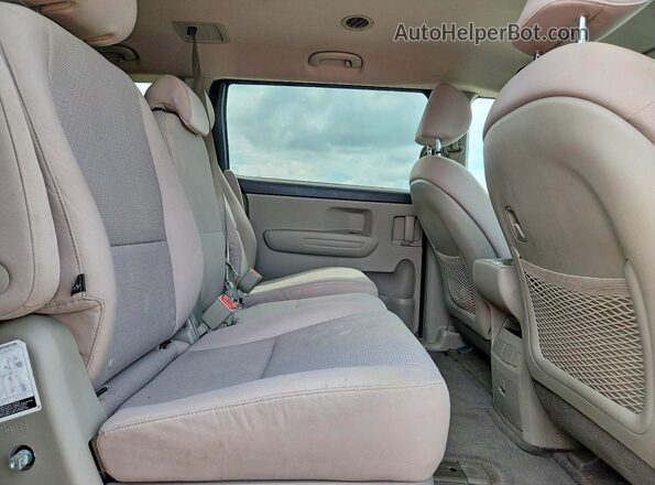 KNDMB5C16H6241163 2017 KIA SEDONA Maroon Engine compartment view