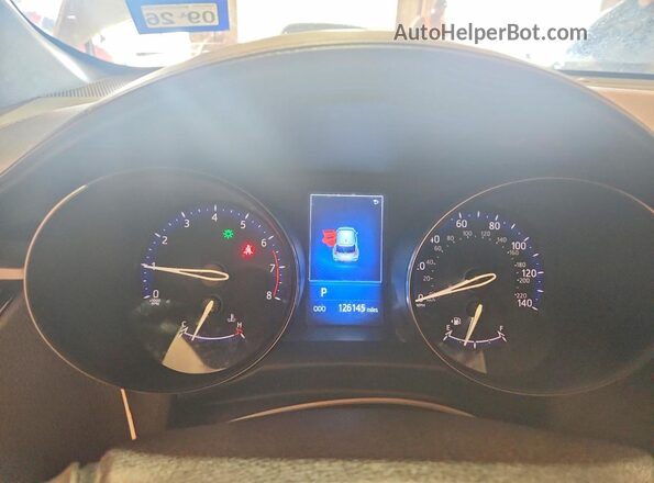 NMTKHMBX6JR001136 2018 TOYOTA C-HR Silver Widok tylnych siedzeń