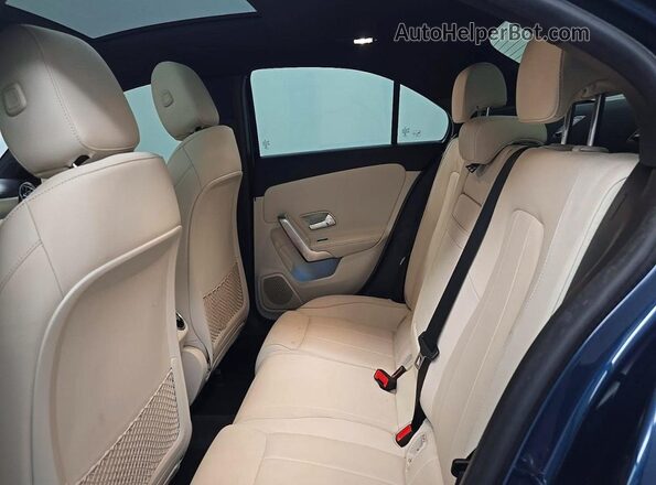 W1K3G4EB0NJ353212 2022 MERCEDES-BENZ A Blue Вид ззаду