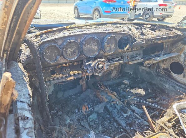 9112102693 1972 PORSCHE 911 Пожар Вид щитка приборов