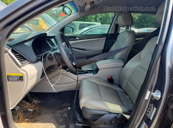KM8J33A46JU663500 2018 HYUNDAI TUCSON Gray Widok deski rozdzielczej