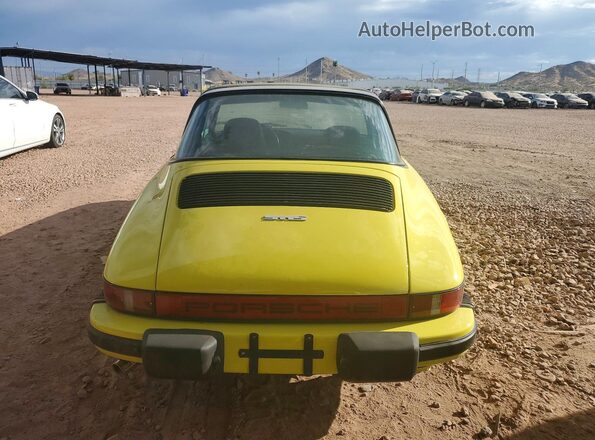 9117211399 1977 PORSCHE 911 Yellow Vista trasera