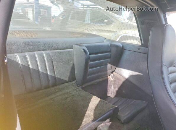 9117211399 1977 PORSCHE 911 Yellow Vista de los asientos traseros
