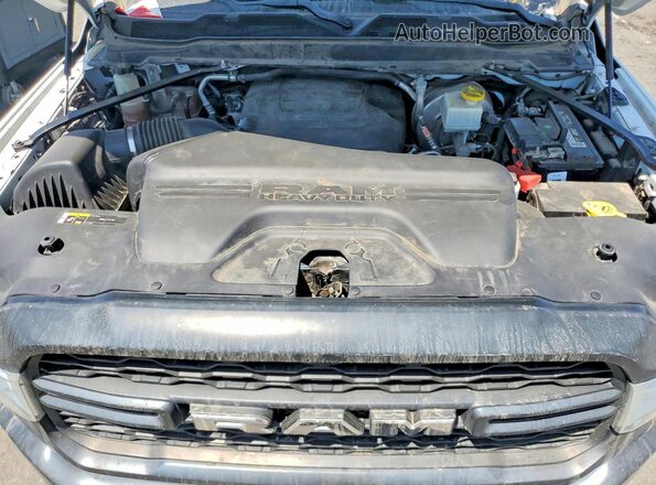 3C6UR4CJ9MG515171 2021 RAM 2500 White ძრავის განყოფილების ხედი
