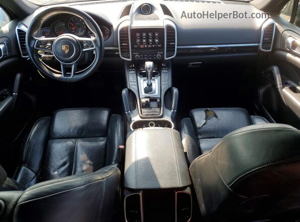 WP1AA2A25HKA85543 2017 PORSCHE CAYENNE Black Вид щитка приладів