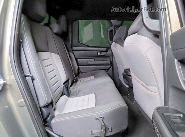 3TMLB5JN2RM080409 2024 TOYOTA TACOMA Коричневый Вид салона спереди