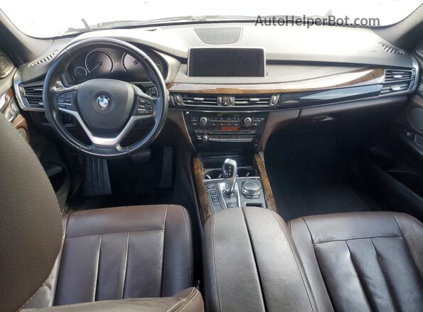 5UXKR2C3XH0X05351 2017 BMW X5 White Instrument cluster view