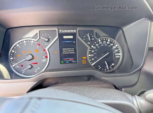 5TFLA5DB4SX324646 2025 TOYOTA TUNDRA White ხელსაწყოთა პანელის ხედი
