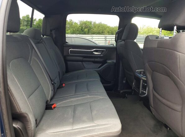 1C6RREFM1NN446485 2022 RAM 1500 Blue Widok wnętrza z tyłu