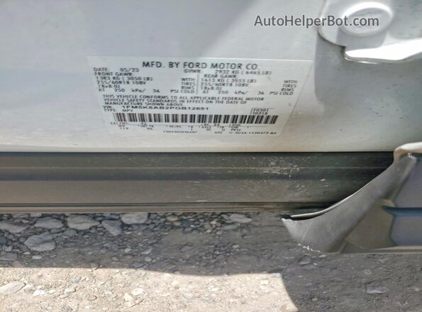 1FM5K8AB2PGB12651 2023 FORD EXPLORER Белый Вид наклейки с VIN-кодом