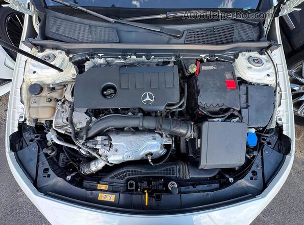 W1K3G4FB9MJ267992 2021 MERCEDES-BENZ A White Vista del salpicadero