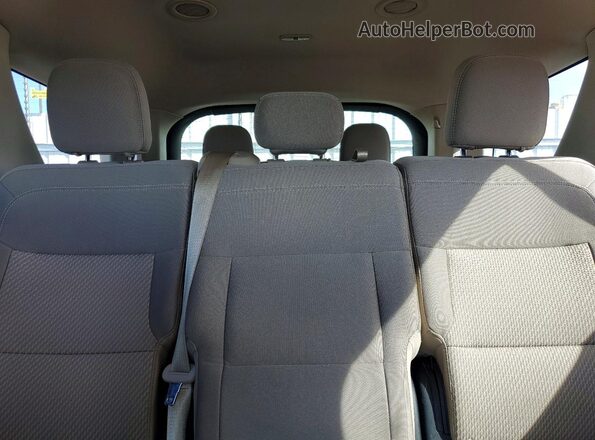 1FMSK7BH2LGB31081 2020 FORD EXPLORER Blue Widok wnętrza z tyłu