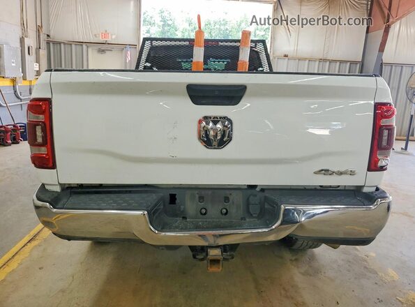 3C63R3GJ7RG128612 2024 RAM 3500 White Vista interior delantera