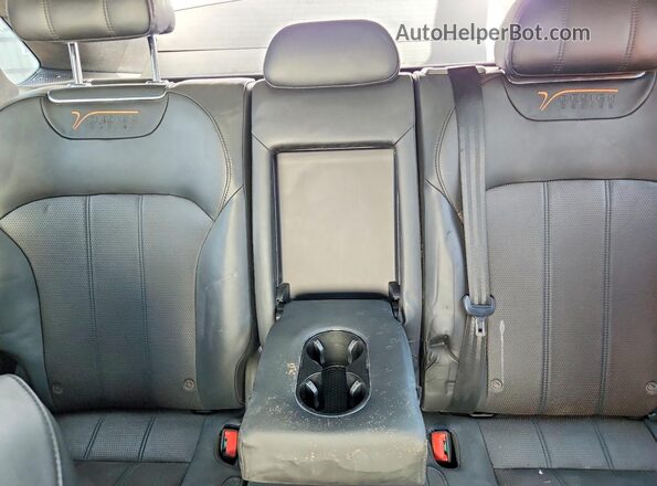 SJAAM2ZV9LC029665 2020 BENTLEY BENTAYGA Белый Вид задней части салона