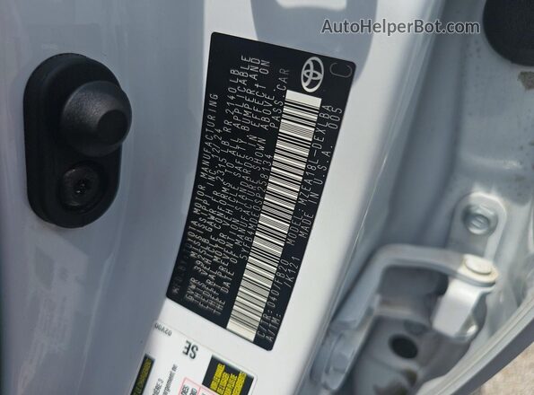 5YFB4MDE0SP258134 2025 TOYOTA COROLLA White Rear interior view