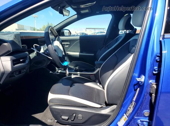 3KPFW4DE6TE282050 2026 KIA K4 Blue Dashboard view
