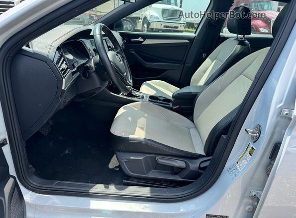 3VWC57BU1KM058543 2019 VOLKSWAGEN JETTA White Widok wnętrza 360 stopni