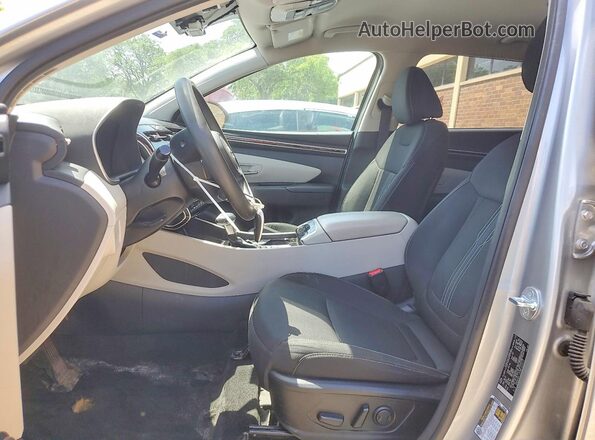 5NMJBCDE8RH332173 2024 HYUNDAI TUCSON Silver Вид салону спереду