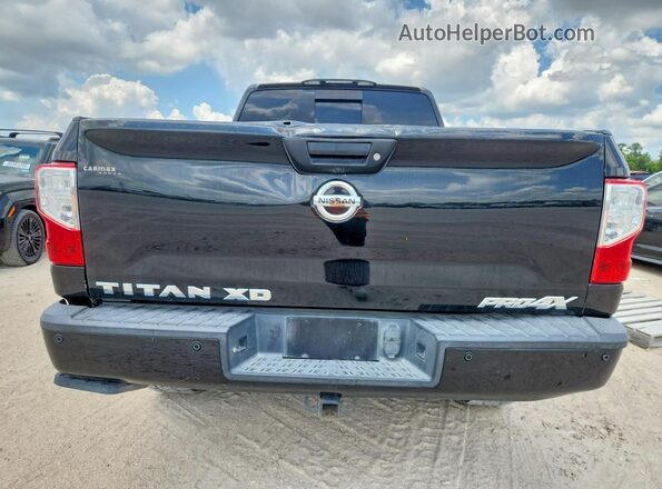 1N6BA1F41JN533840 2018 NISSAN TITAN Black Սալոնի դիմացի տեսք