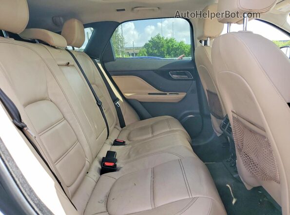 SADCK2BV7HA895072 2017 JAGUAR F-PACE Blue Widok wnętrza z tyłu