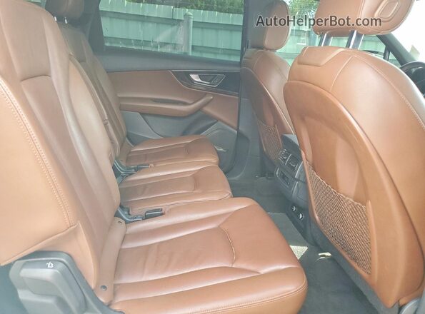 WA1LAAF73KD014615 2019 AUDI Q7 White Widok komory silnika