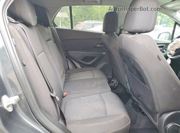 3GNCJLSB7JL332734 2018 CHEVROLET TRAX Gray Vista del compartimento del motor
