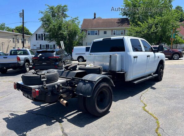 3C7WRTCLXPG513448 2023 RAM 3500 White Front right