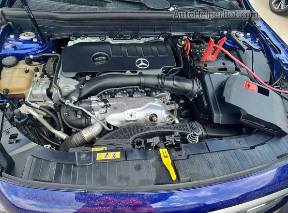 W1N4M4GB5MW106637 2021 MERCEDES-BENZ GLB-CLASS Blue Widok komory silnika