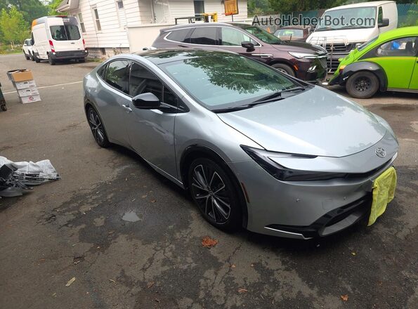 JTDACAAU6R3022289 2024 TOYOTA PRIUS Silver უკანა მარცხენა