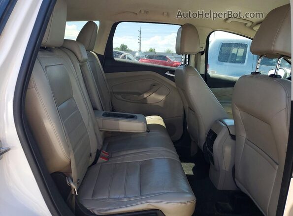 1FMCU0JD6HUC14042 2017 FORD ESCAPE White ძრავის განყოფილების ხედი