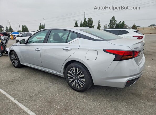1N4BL4DV1SN378322 2025 NISSAN ALTIMA Silver Trasero derecho