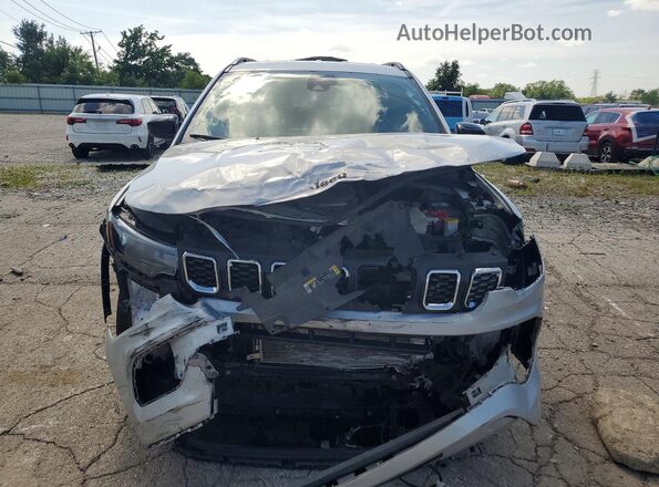 3C4NJDBN4RT106972 2024 JEEP COMPASS Silver უკანა ხედი