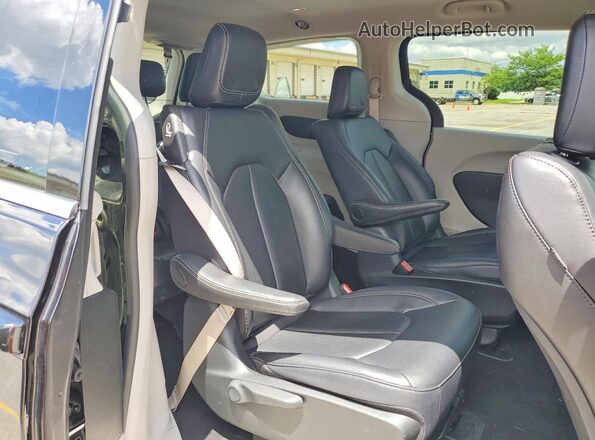 2C4RC1S75RR166709 2024 CHRYSLER PACIFICA Black ძრავის განყოფილების ხედი