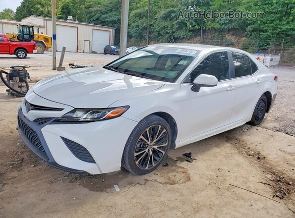 4T1B11HK2JU085785 2018 TOYOTA CAMRY White Rear left